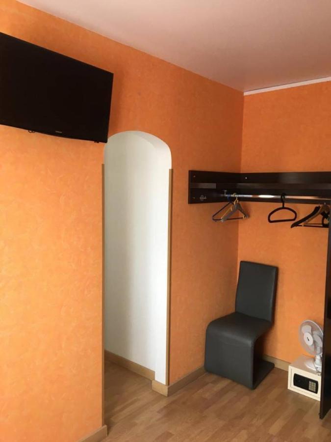 Hotel Les Rosiers Λα Ροσέλ Εξωτερικό φωτογραφία