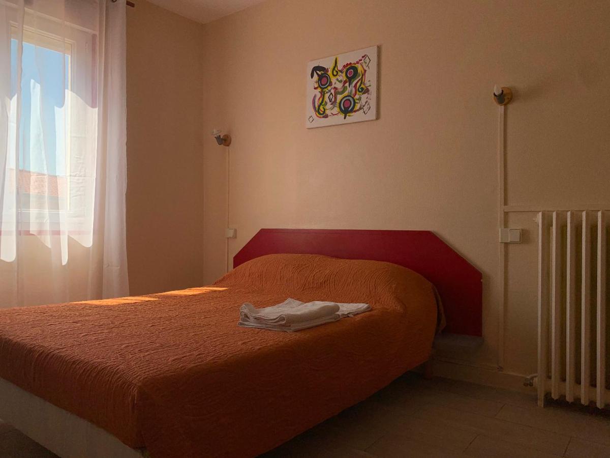 Hotel Les Rosiers Λα Ροσέλ Εξωτερικό φωτογραφία