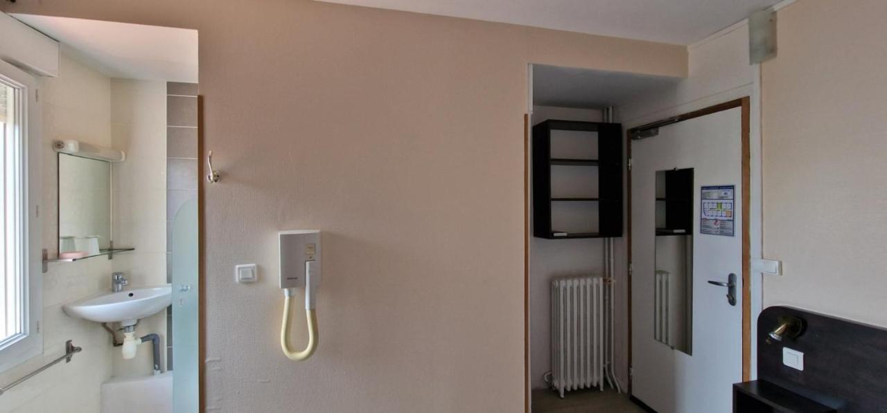 Hotel Les Rosiers Λα Ροσέλ Εξωτερικό φωτογραφία