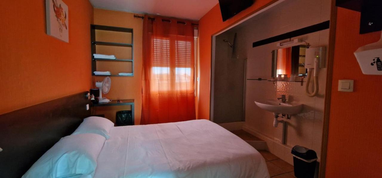 Hotel Les Rosiers Λα Ροσέλ Εξωτερικό φωτογραφία