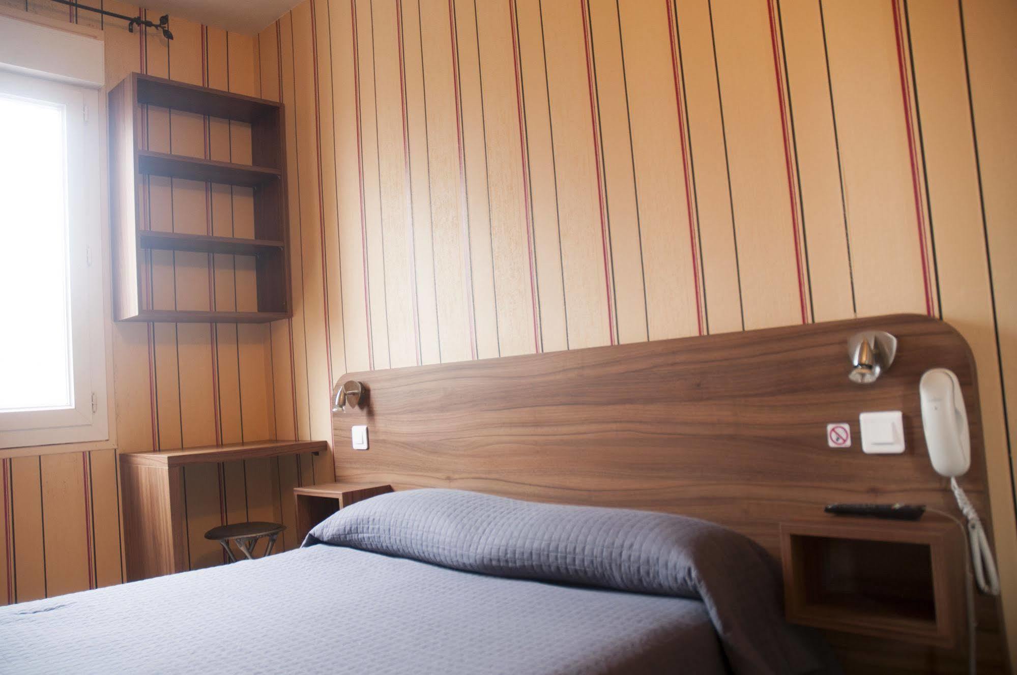 Hotel Les Rosiers Λα Ροσέλ Εξωτερικό φωτογραφία