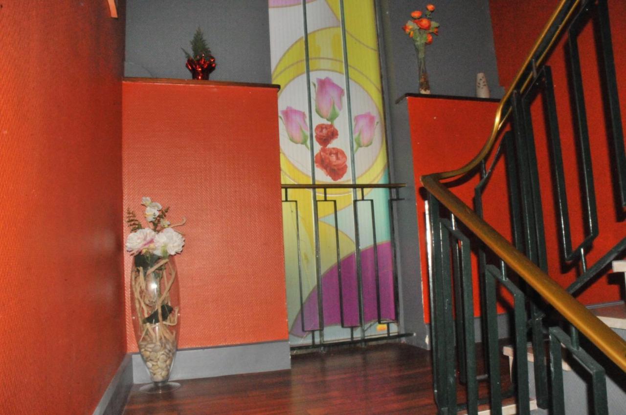 Hotel Les Rosiers Λα Ροσέλ Εξωτερικό φωτογραφία